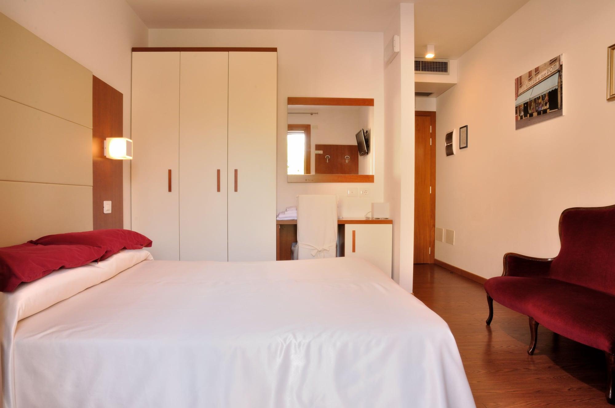 Hotel Mezzaluna Treviso Exterior foto